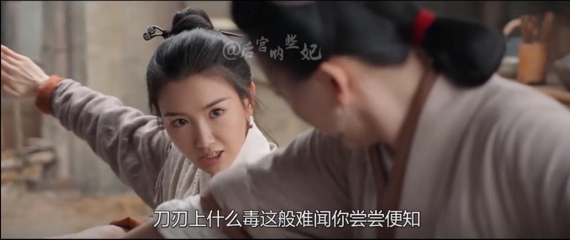 6岁女孩遭亲生母亲虐待,6岁女孩被父母虐待新闻