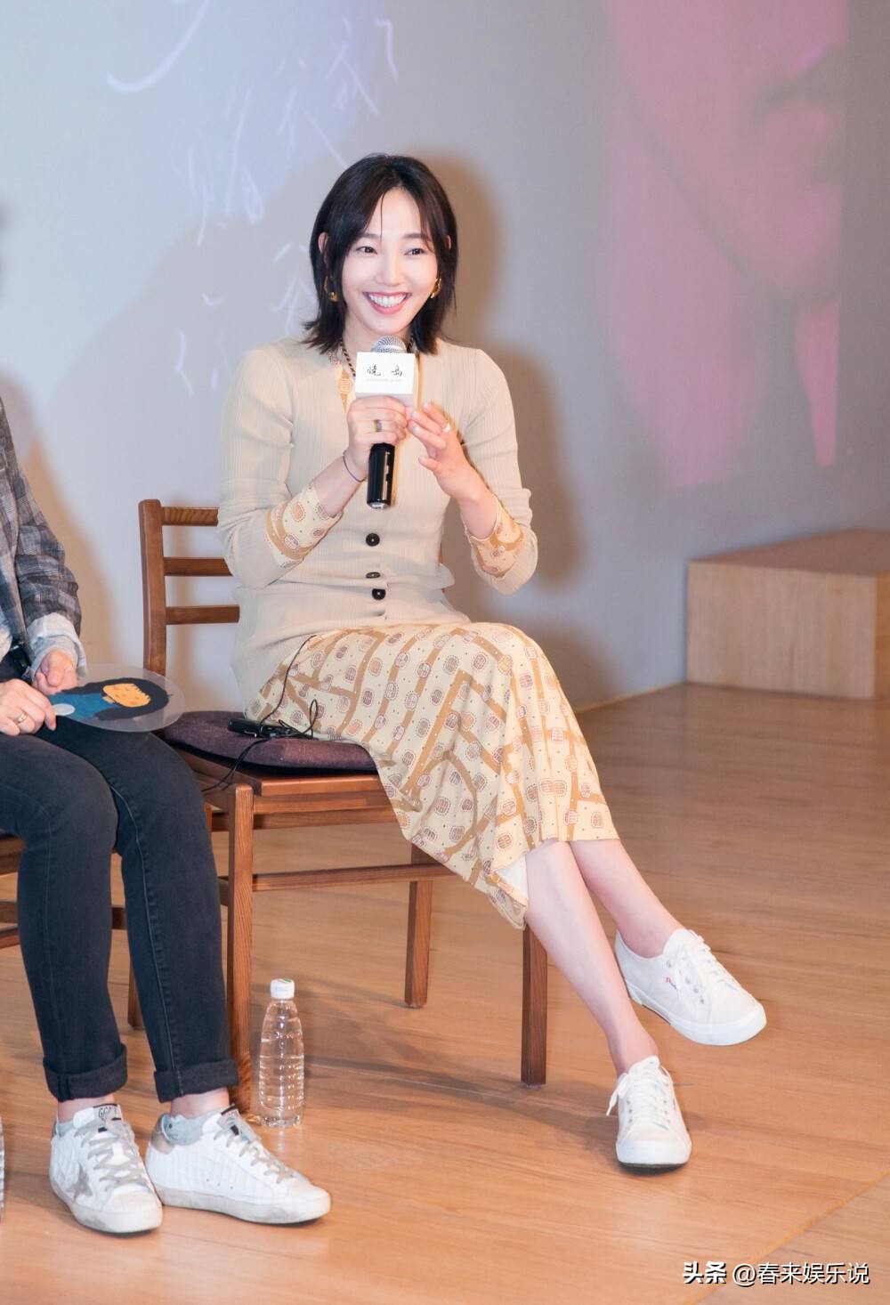 长得漂亮但不敢露额头的女星,额头宽的女演员