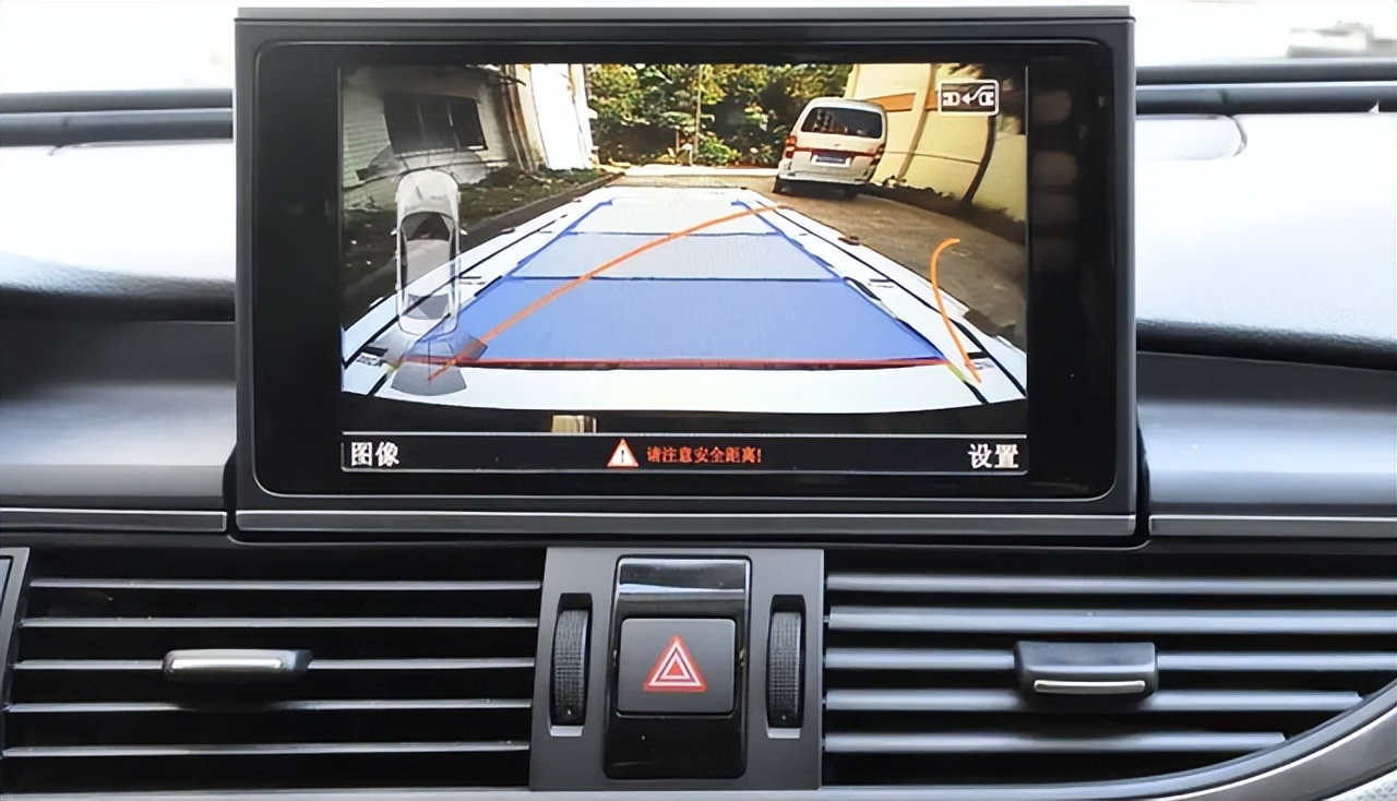 倒车影像变模糊有哪些解决方法,倒车影像模糊怎么解决