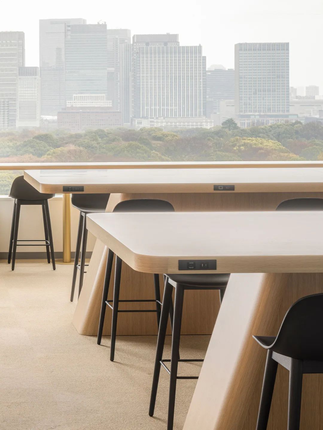 美学中展现企业理念，卡地亚办公室|日本IINInc.事务所