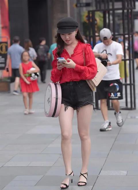 腿长怎么穿搭能展现优势,腿短要避免什么穿搭