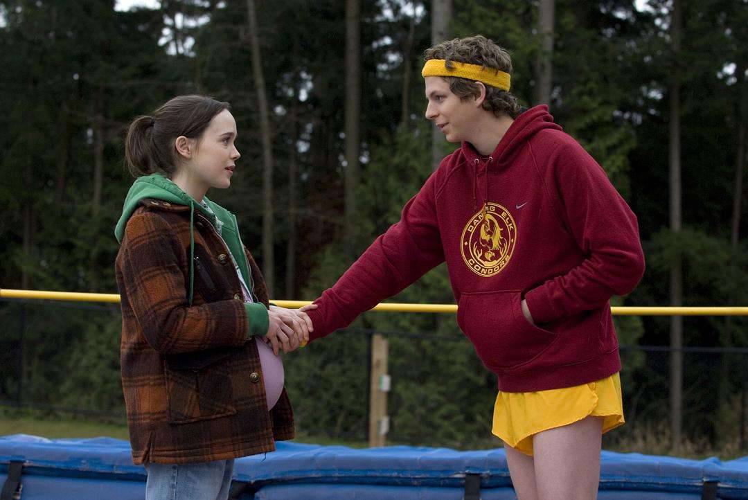 歪果仁真敢拍：16岁少女偷吃*果禁**，父亲和继母支持她生育、送子？