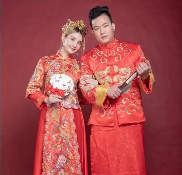 中国空姐迪拜嫁土豪,外国空姐和中国小伙去迪拜