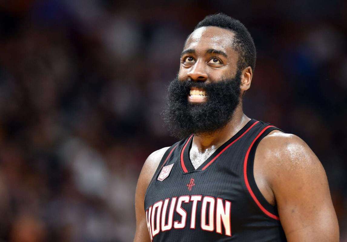 哈登被美媒嘲讽的视频,哈登被中国球迷吹上天迷之自信