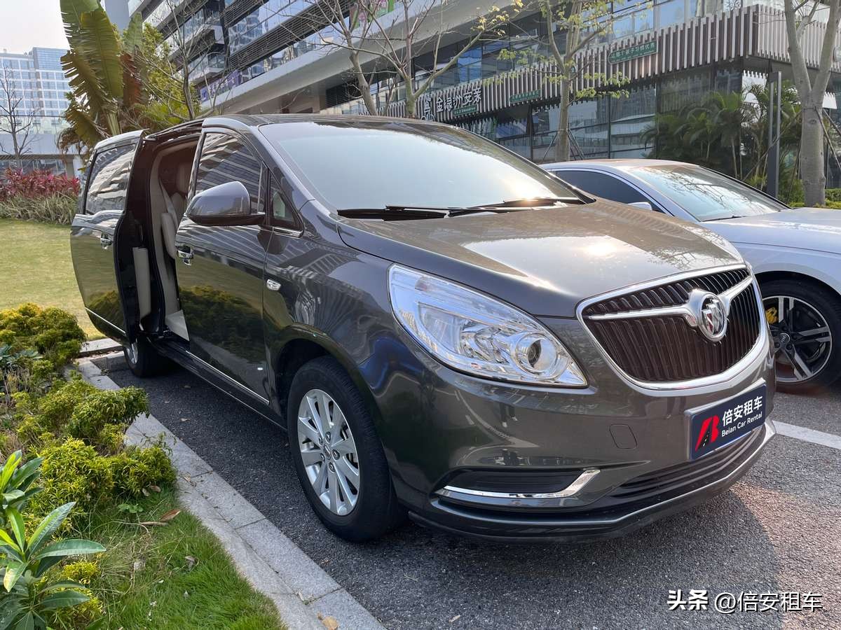 深圳机场接送车电话 (深圳机场接送服务哪家好)