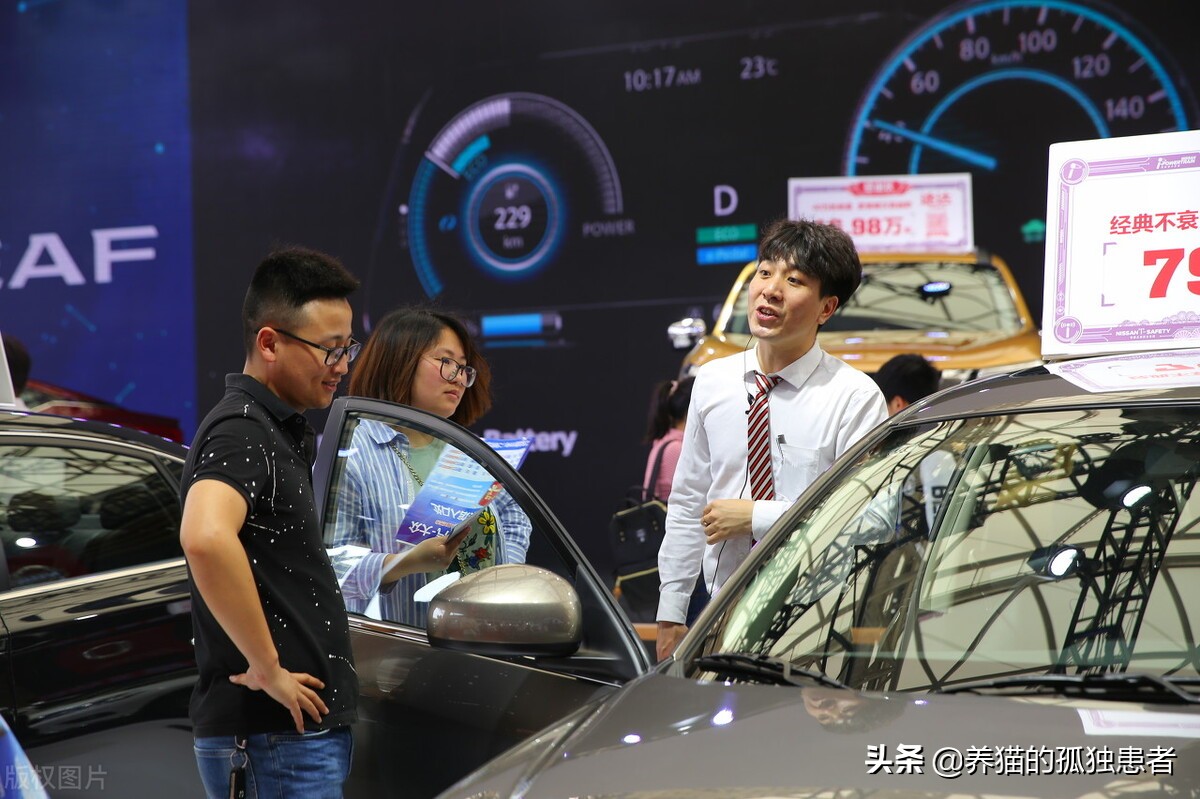 教一招买车如何能省钱，只要知道4S店的套路就可以省不少钱