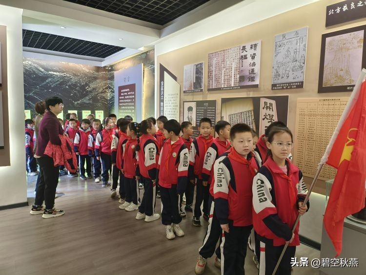 红色文化研学之旅小学,探索红色之旅传承红色精神小学生