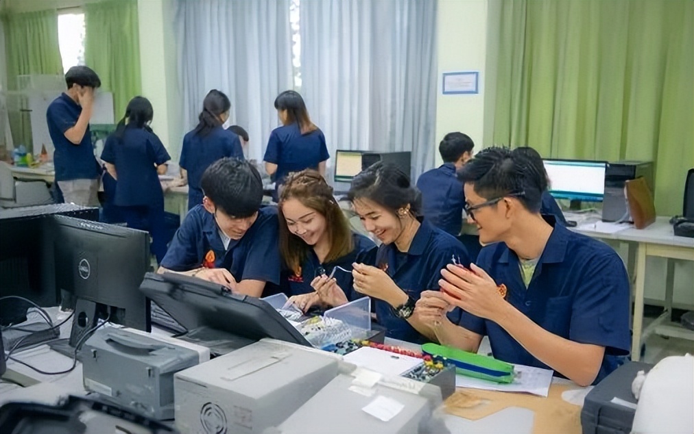 泰国吞武皇家大学中国承认学历吗,泰国吞武里皇家大学博士