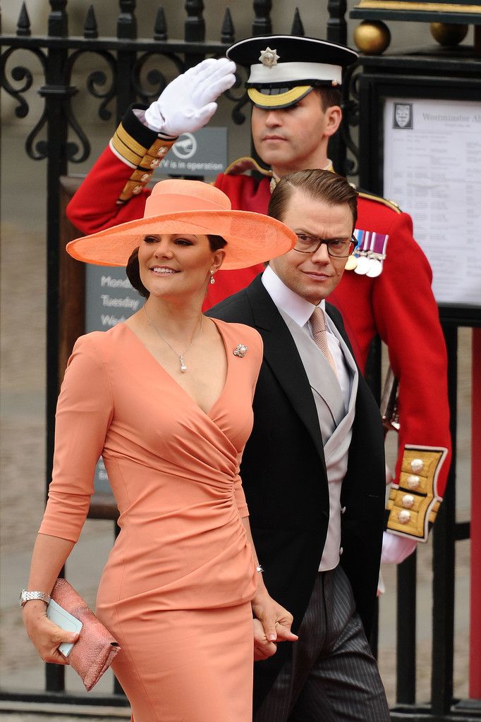 适合女生戴的精致珍珠项链,女神这样戴珍珠项链时尚又优雅