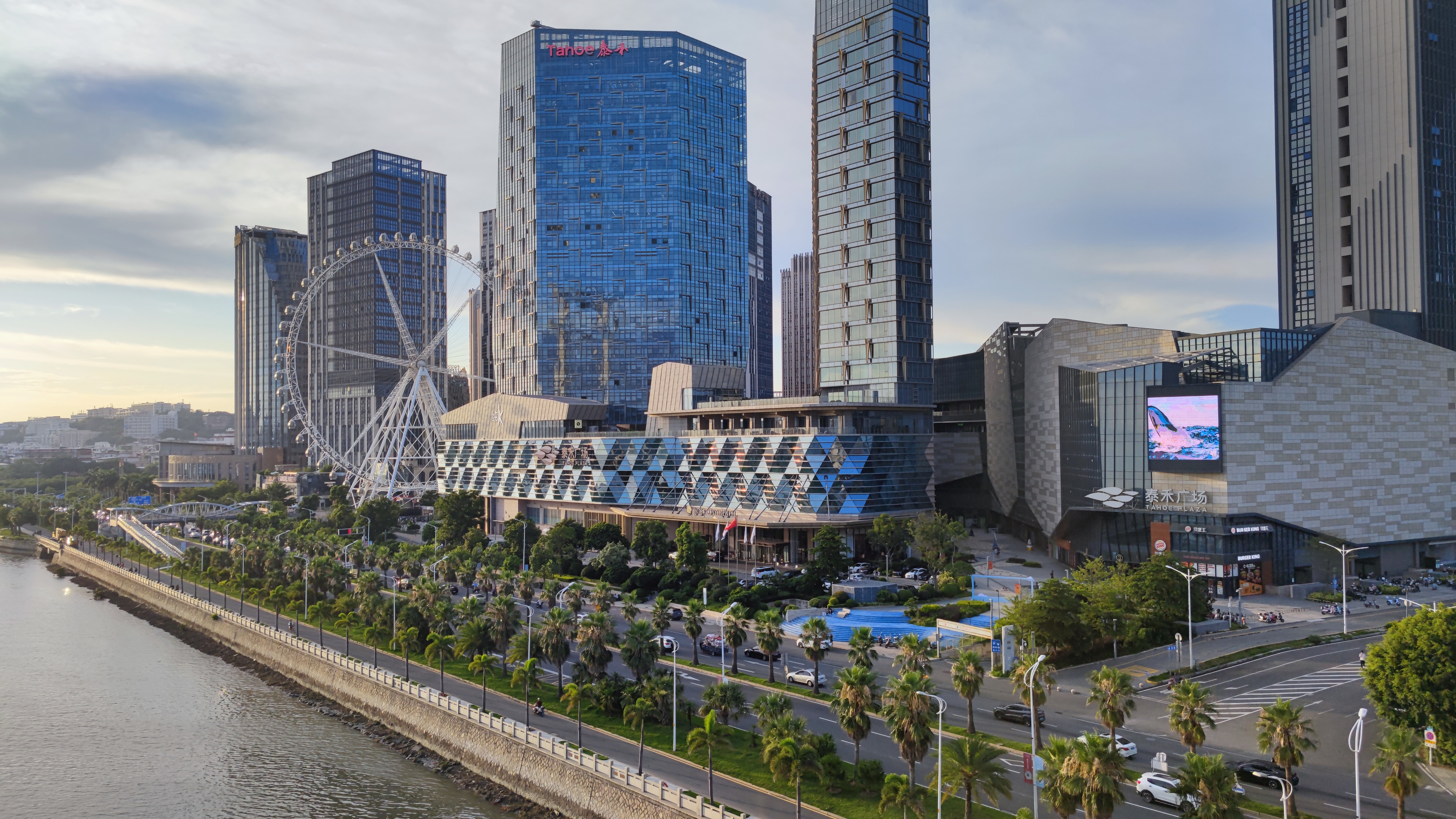 同学聚会后才发现，今年的钱特别难赚，艰难的不是只有自己