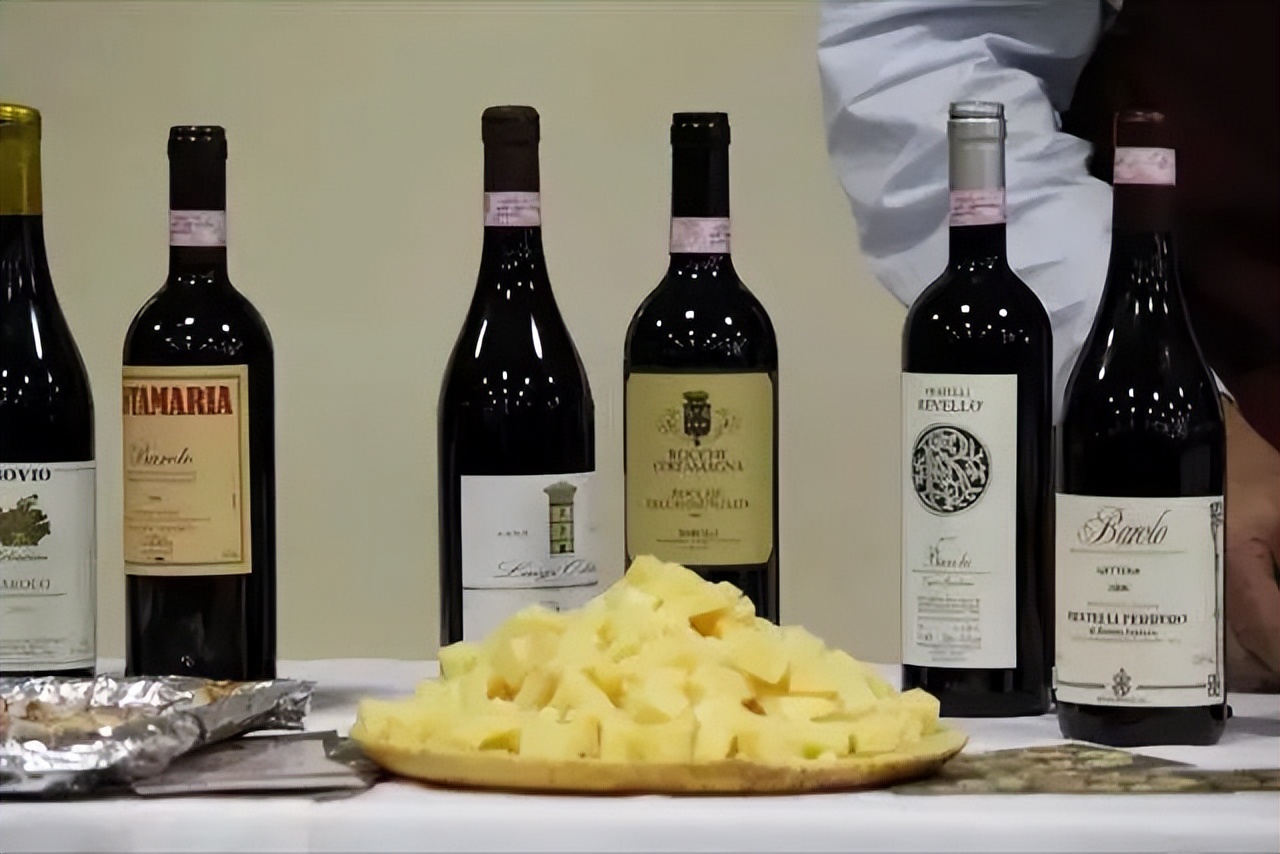 意大利葡萄酒教学视频,意大利葡萄酒做法大全