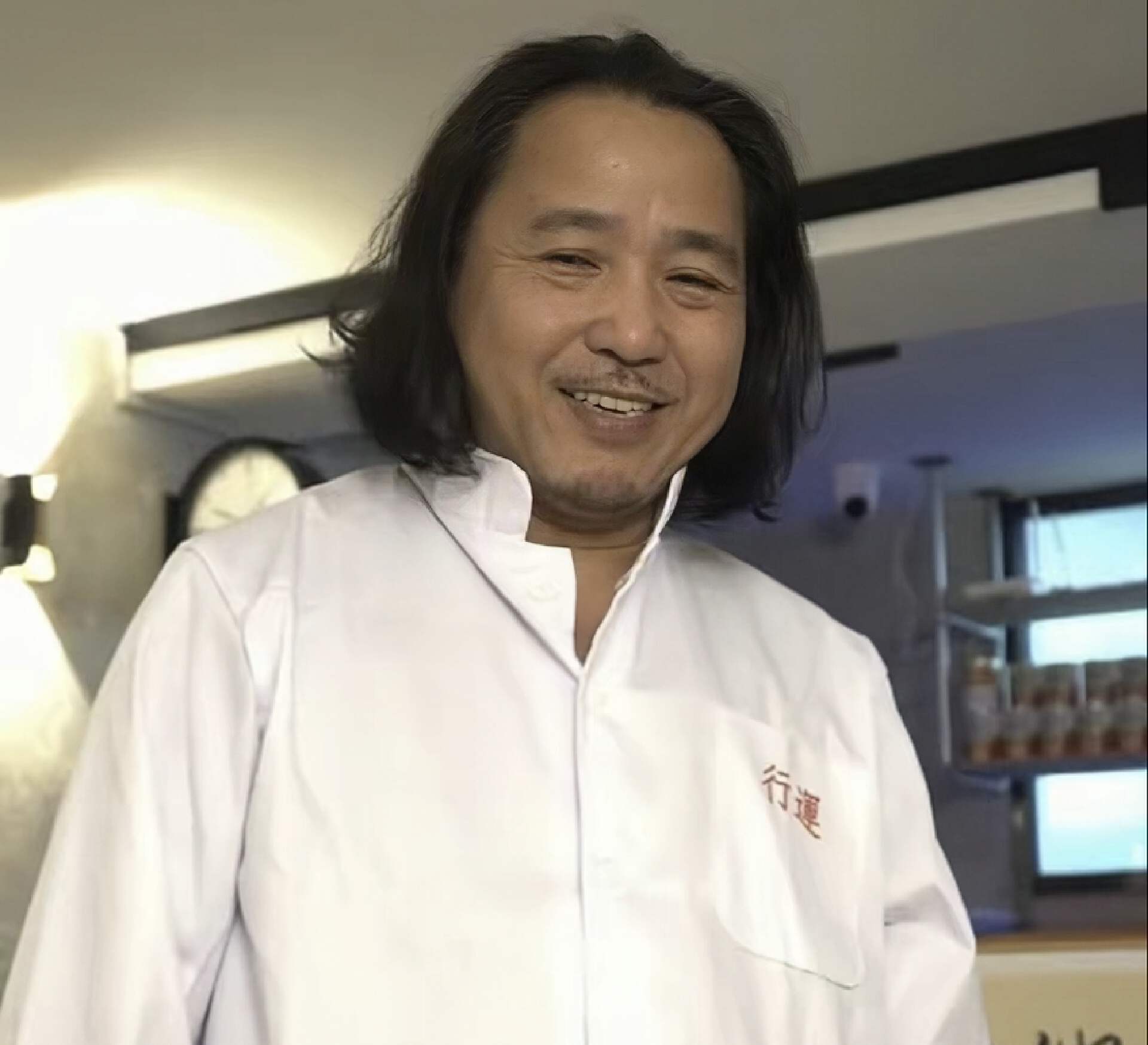 tvb男星卖鱼蛋,tvb的明星卖鱼蛋