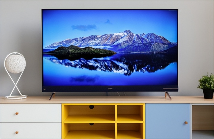 长虹电视黑屏上门维修多少钱,怎么维修电视黑屏