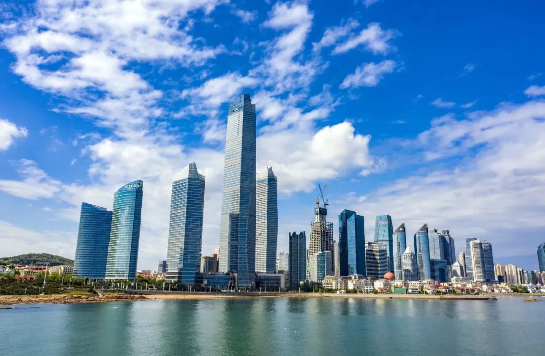 *会两**时刻丨踏上新征程!这一年,青岛的破题与*局破**