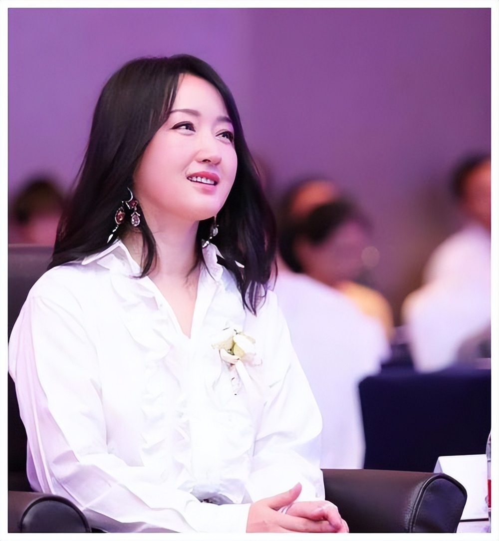 分手的26年后，赖文峰出狱乡下结婚度日，杨钰莹的选择令人心疼