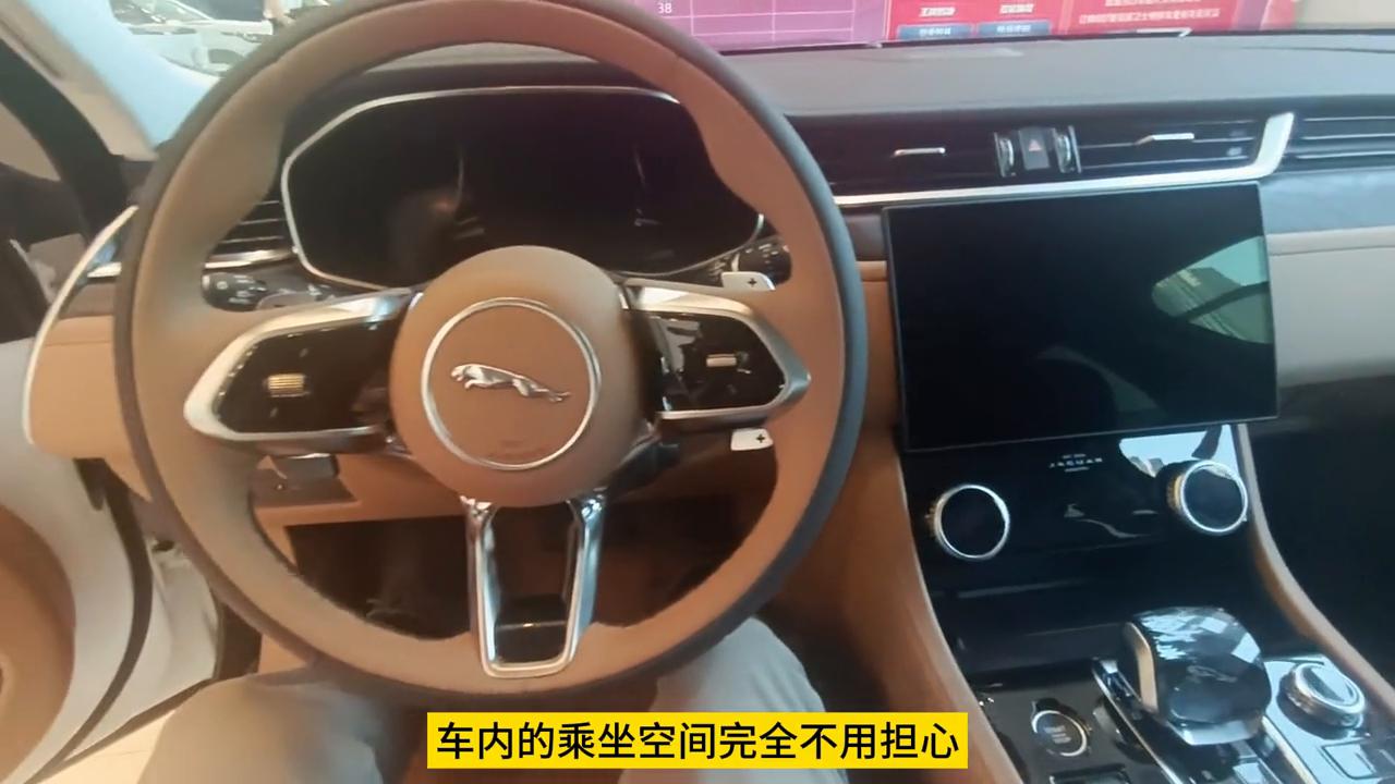 新捷豹xf优点,捷豹xfsportbrake3.0四驱s高性能版