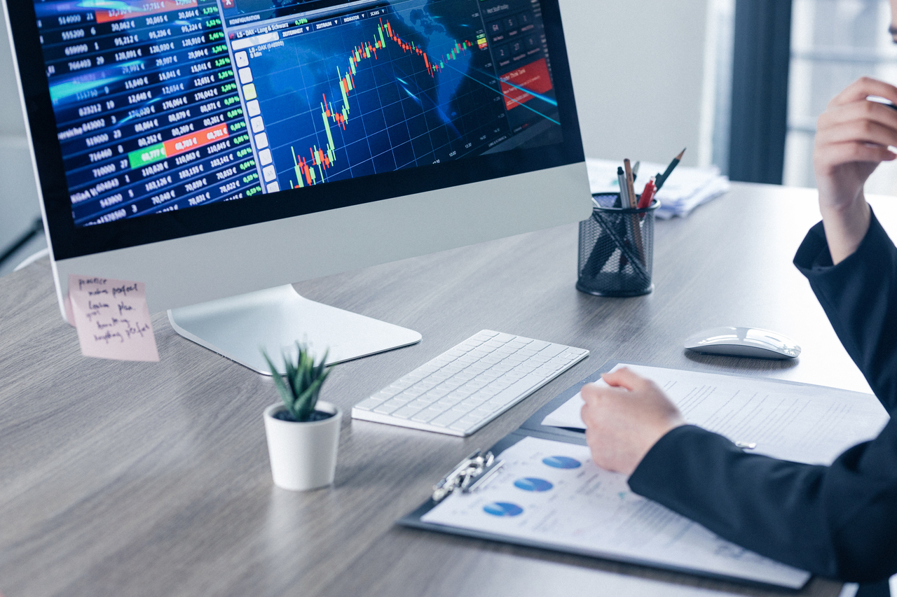 散户炒股为什么赚不到钱,炒股一直挣不到钱咋办