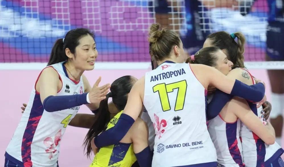 朱婷与斯坎迪奇续约到24年哪天,朱婷斯坎迪奇对战科内利亚诺