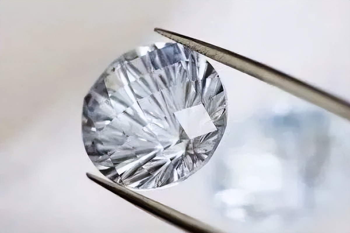 周大福2万的钻戒能卖多少钱,周大福7500买的钻戒能卖多少钱