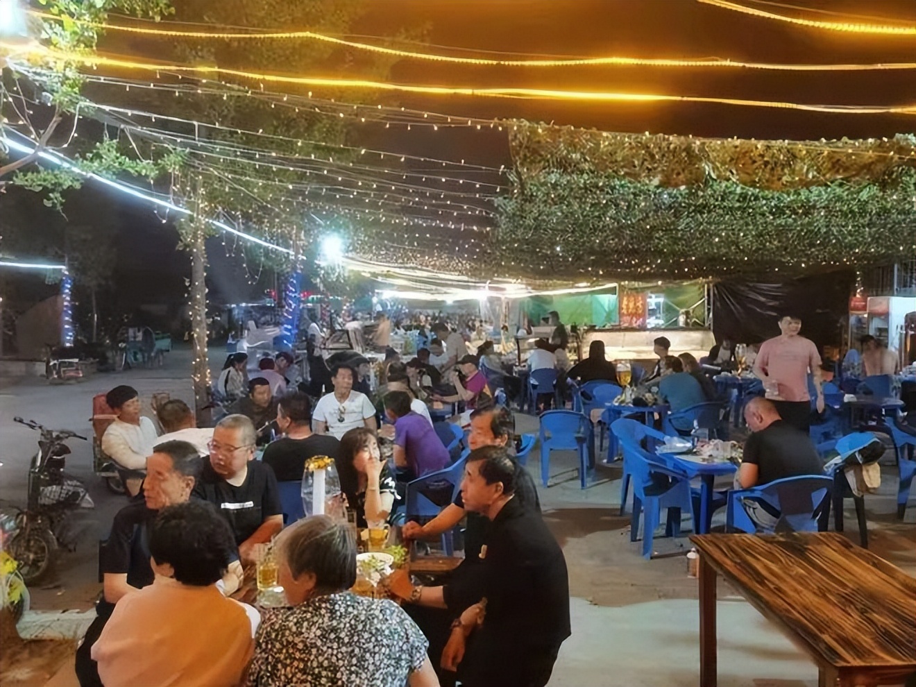 83岁老人肝癌晚期治疗,67岁大妈肝癌晚期不治疗