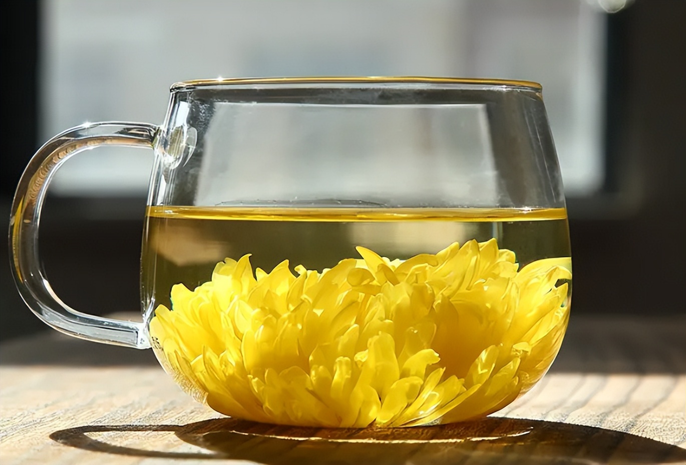 不想被晒黑的正确晒太阳方法,防晒不容易被晒黑的方法