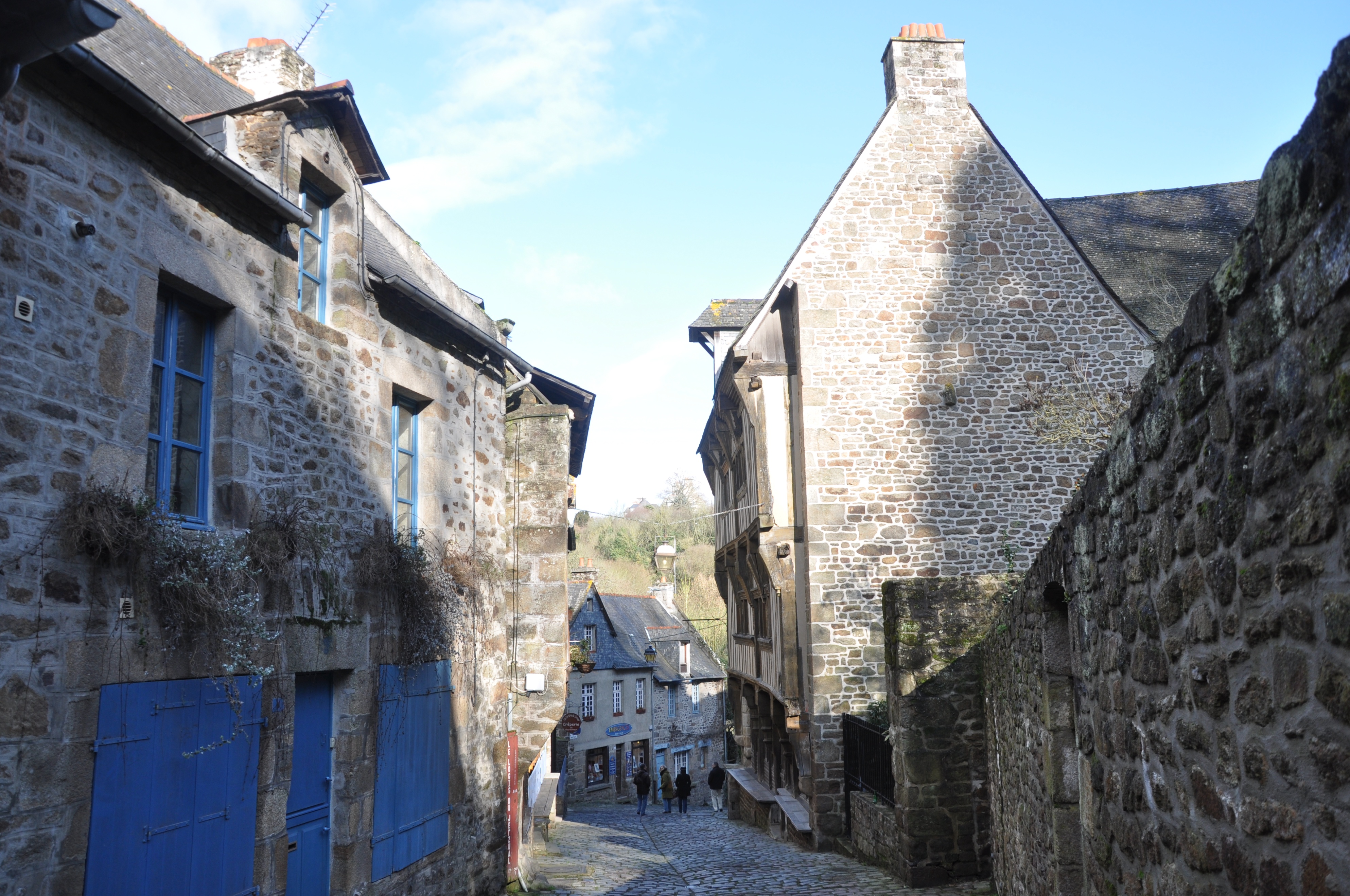 迪南：凝固中世纪法国，时光回到布列塔尼荣耀，半木结构建筑如画