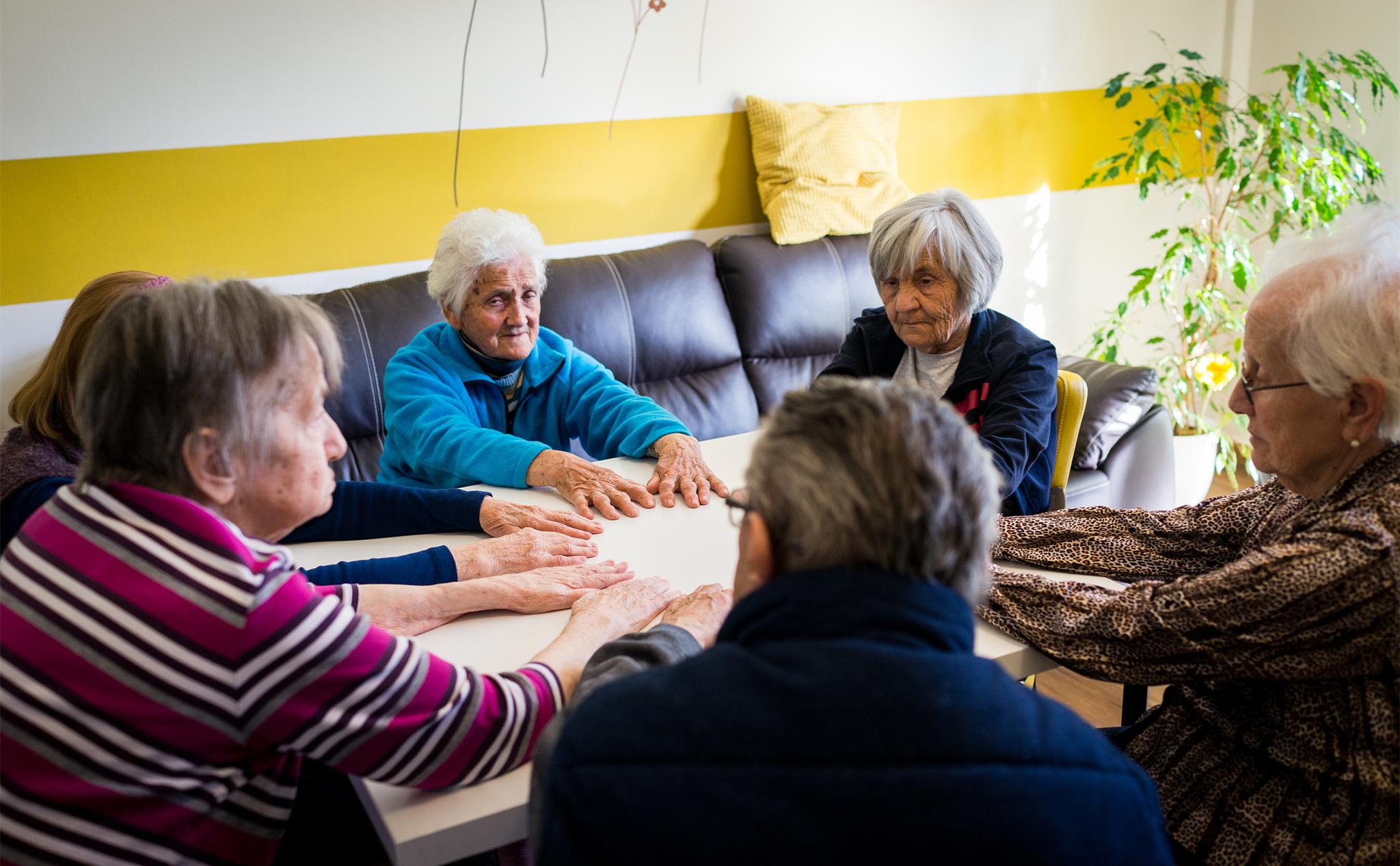 55岁杨姐近照,杨姐青春美貌