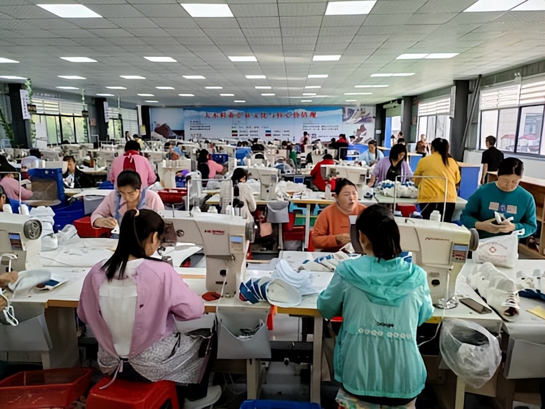 湖北省房县大木厂镇吸引在外打工“老板”返乡创业展鸿图