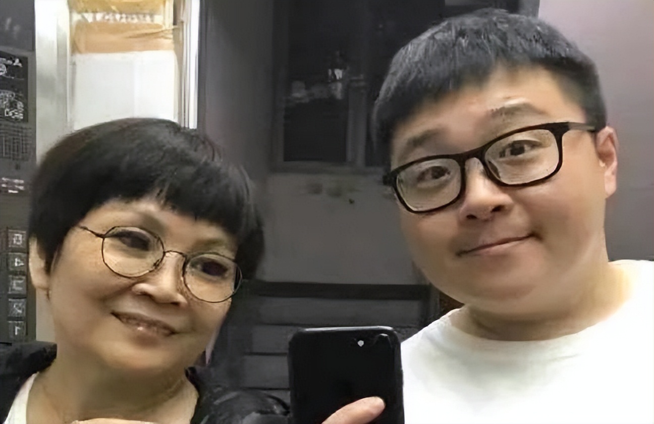 郝劭文4岁身家千万娶单亲妈妈,郝邵文为什么找了个二婚