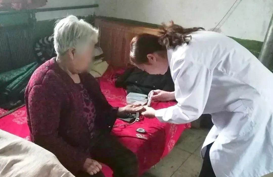 娼嶅潑甯傚潑瀛愬尯鍏氬缓宸ヤ綔 (娼嶅潑甯傚潑瀛愬尯鍏氬憳)