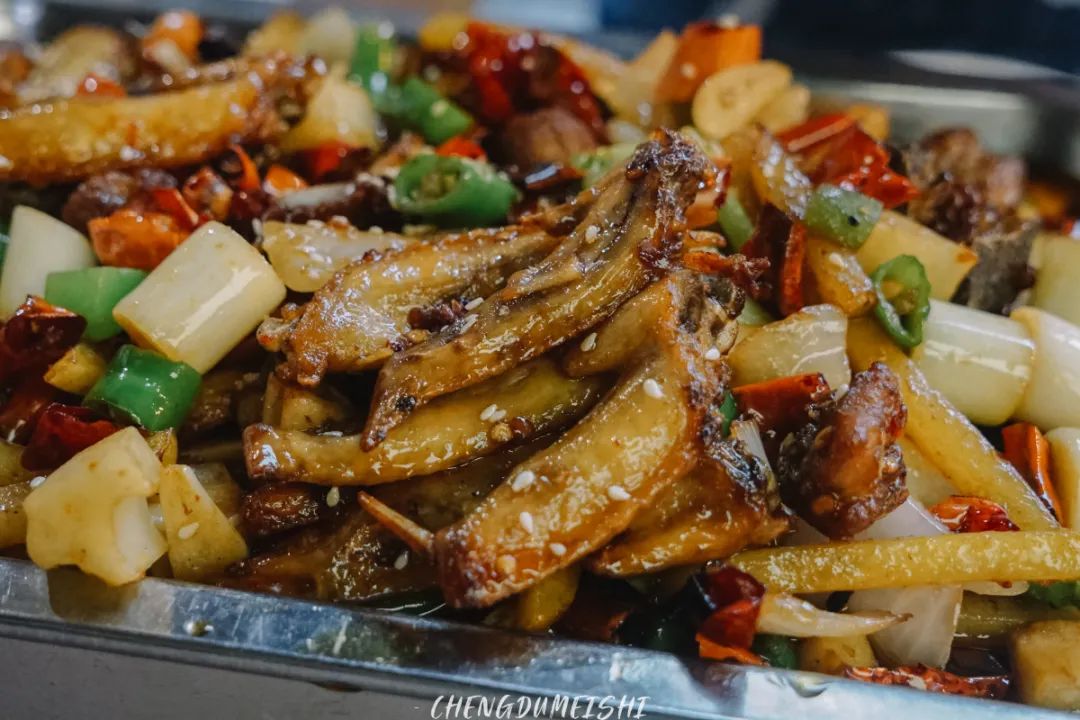 成都周围小众旅游城市,成都周边值得二刷的小城