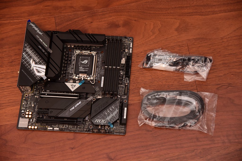 DDR5与DDR4？Win11与Win10？12600K对决5600X实战