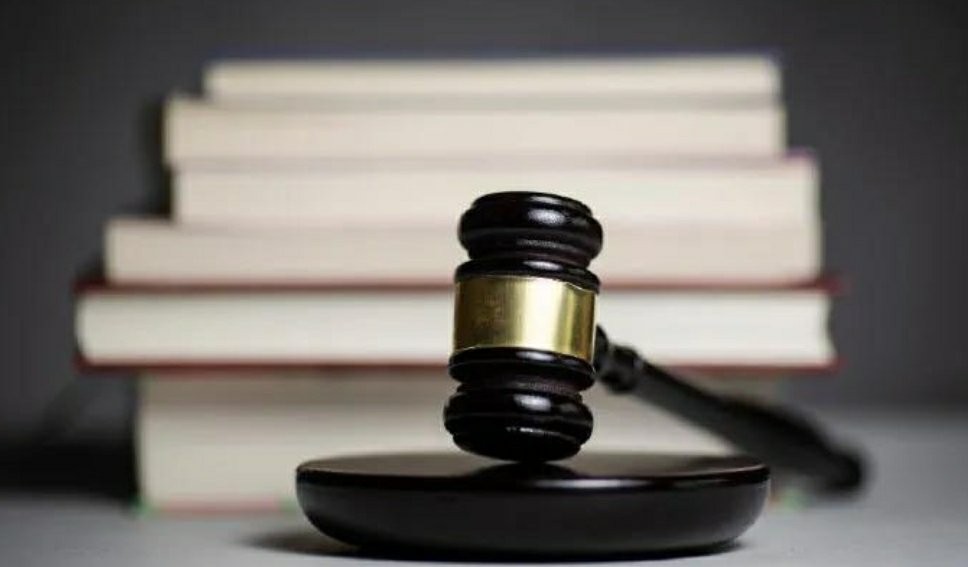 寄48条软中华给妹妹做喜烟被判无证运输*草烟**罚10080元