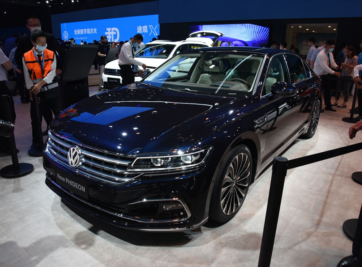 21万真的能买到大众辉昂吗,花三十多万买大众辉昂值得吗