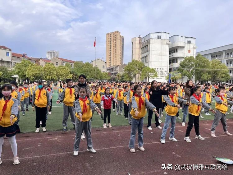 阳逻二小第28届运动会400米,阳逻二小的早操