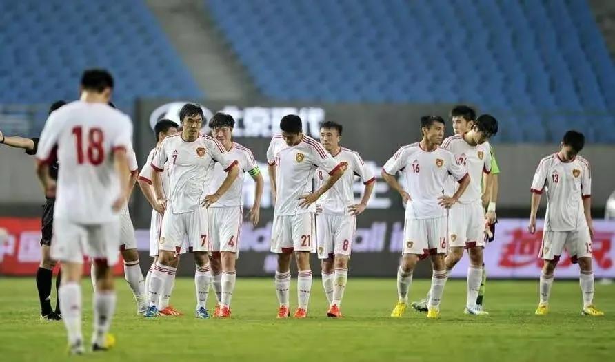 中国足球联赛山东泰山对战河南,山东泰山与河南嵩山足球