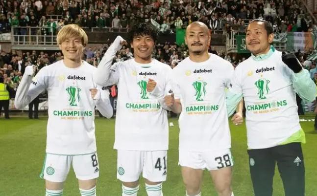 以他的实力,不去欧洲而是到卡塔尔踢球?读完大学才踢职业联赛