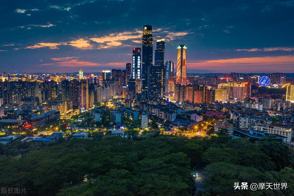 五象总部基地中银金融中心项目,南宁五象城建金融大厦项目