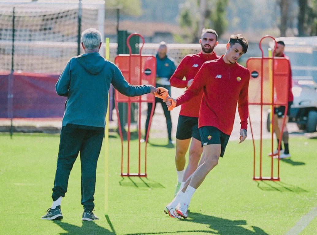 穆里尼奥加盟英超新土豪球队,穆里尼奥回归执教皇马的可能性