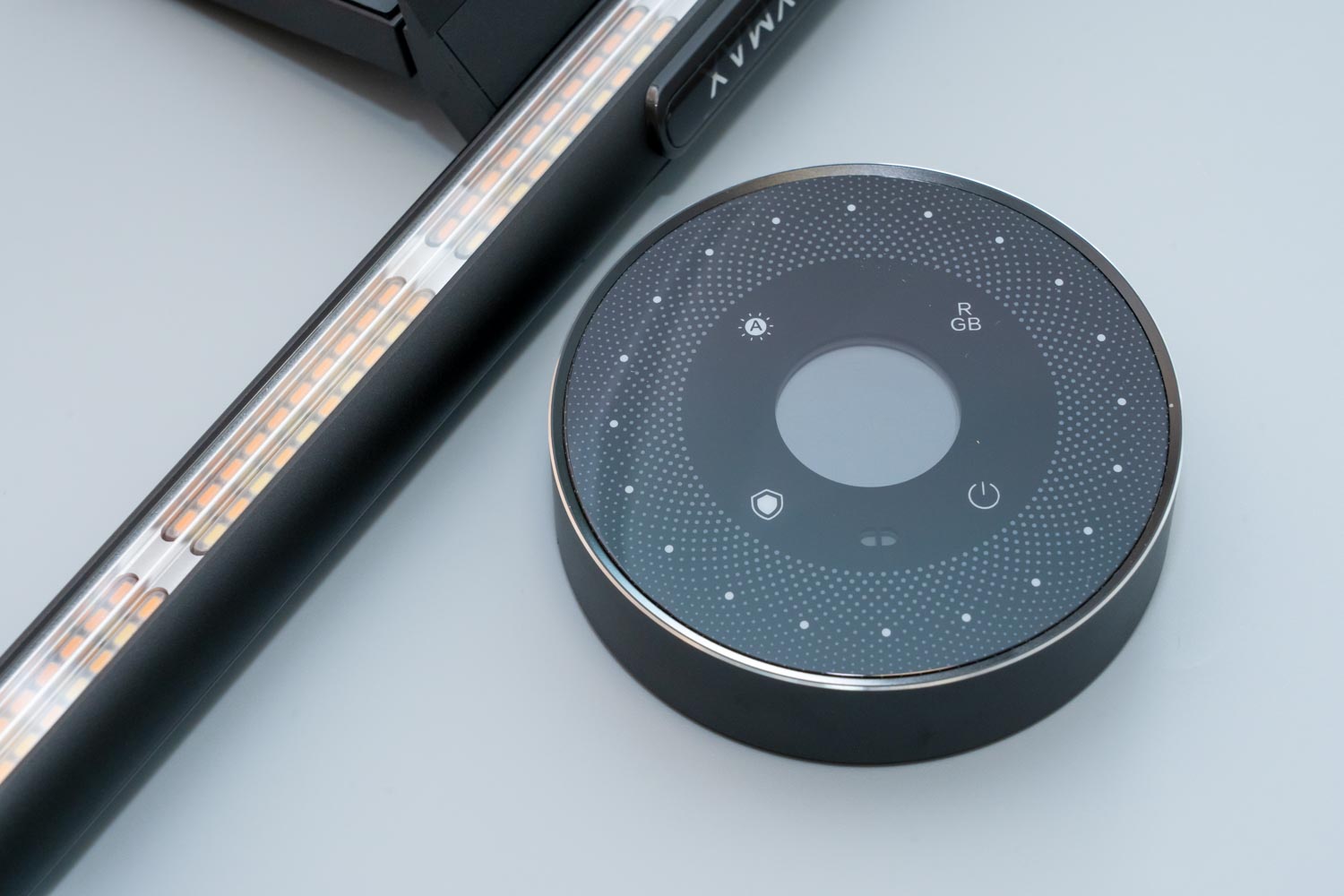 徕美视曲面屏幕挂灯评测,徕美视曲面屏幕挂灯测评