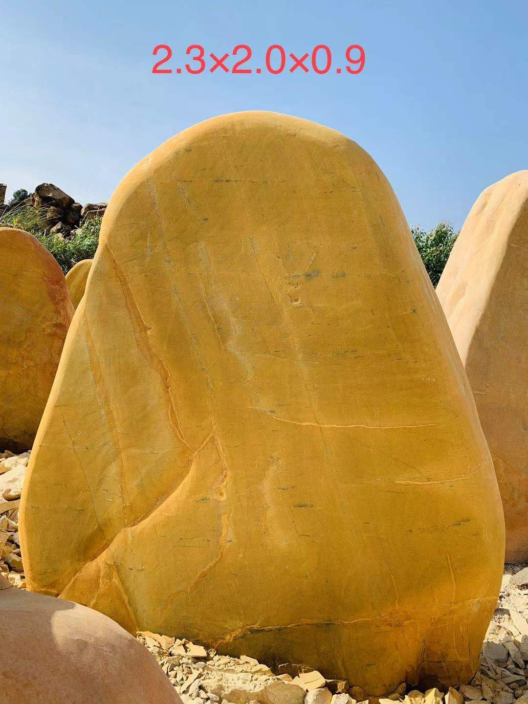 透明的黄蜡石价值多少钱一克,黄蜡石的价值分地区吗