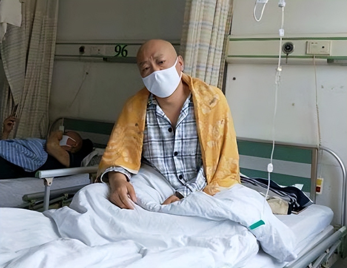 24岁小伙肠癌晚期治愈,小伙得了肠癌几年后自愈了