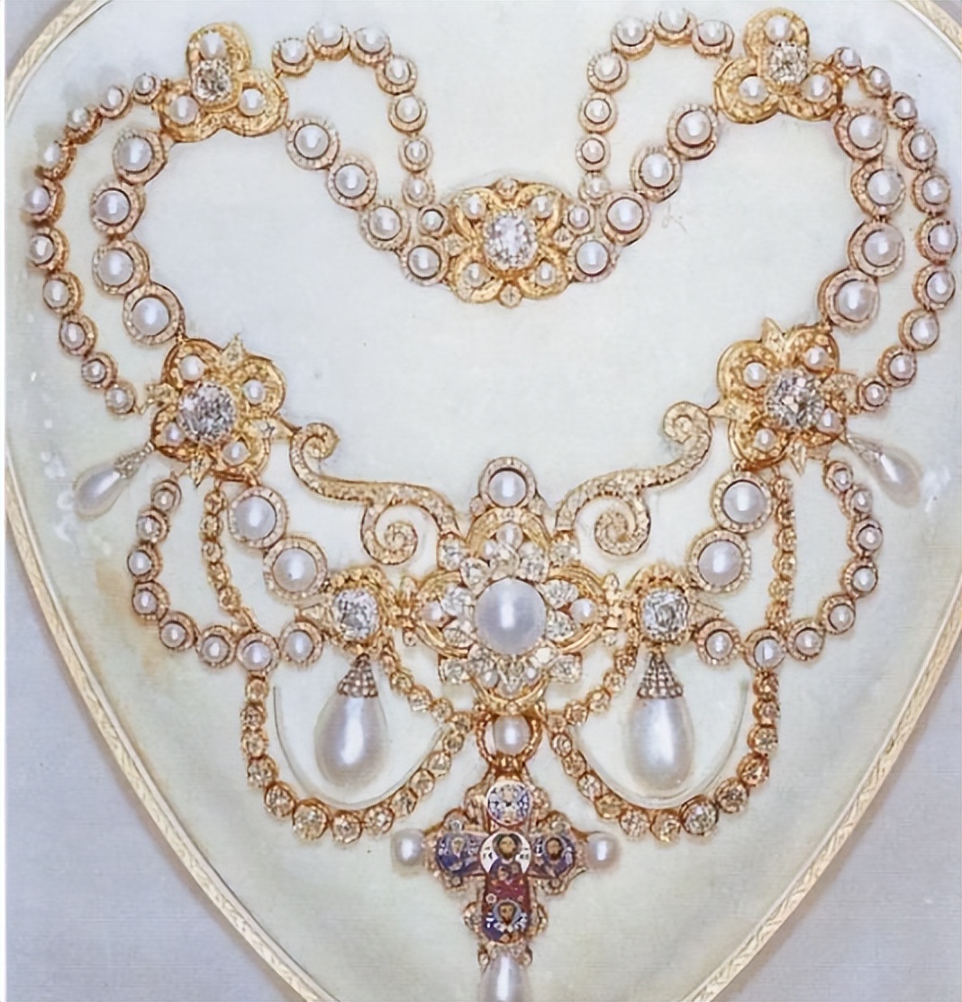 梅根被气走了,梅根卡米拉最新视频