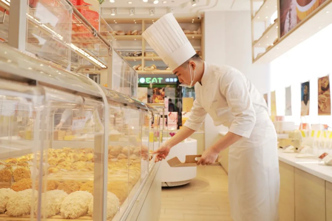 在重庆学习西点烘焙前景怎么样,西点烹饪就业前景