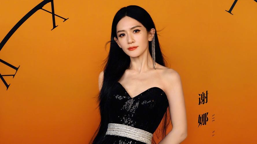 谢娜刚嫁给张杰,就因病切除了单侧输卵管,张杰:我只要她健康!