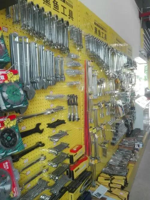 一般五金店一年赚多少钱,五金店为什么赚钱