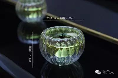 玻璃茶具是透明的好还是带颜色的,玻璃茶具用什么清洗最好