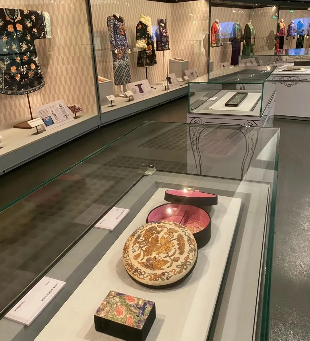 中国丝绸博物馆和中国之江博物馆,博物馆中国的服装