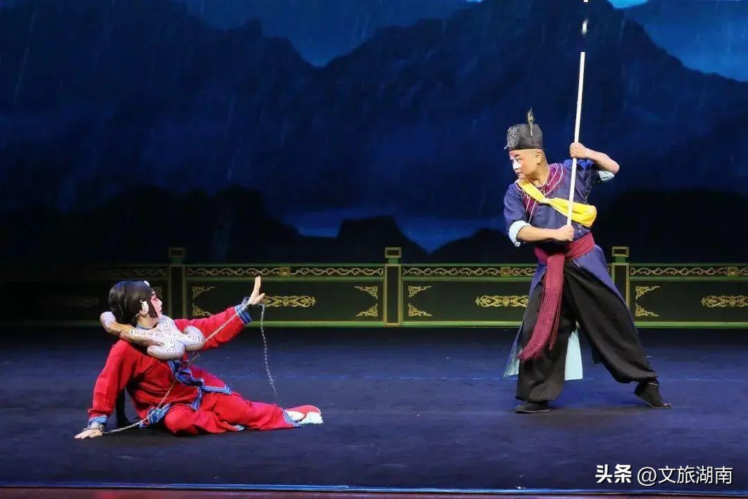 文艺展演第四站,丰富多彩的文艺演出现场