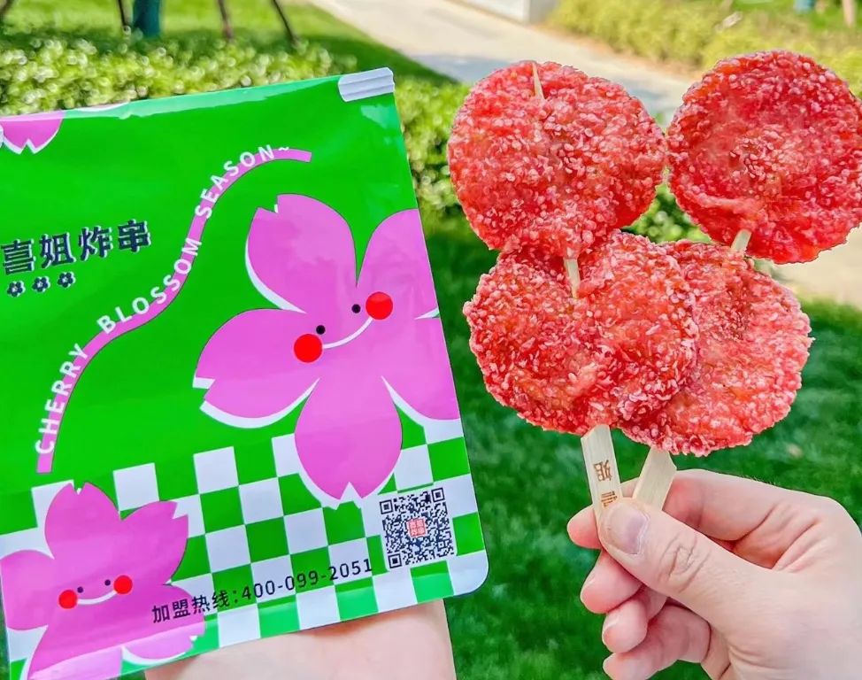 靠10平小店铺从月入5000到月入50000,靠十平米小店铺月挣10万